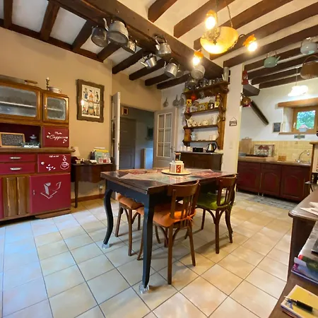 D'hotes Du Domaine De La Haute Poignandiere Bed & Breakfast *