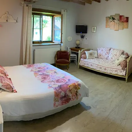 Nocleg ze śniadaniem D'hotes Du Domaine De La Haute Poignandiere