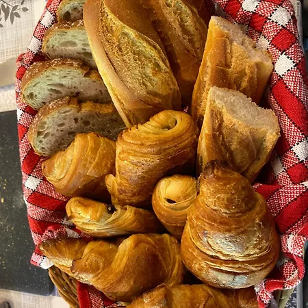 Oda ve Kahvaltı D'hotes Du Domaine De La Haute Poignandiere