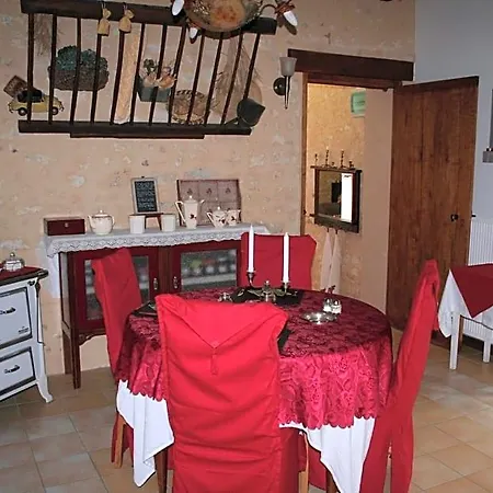 D'hotes Du Domaine De La Haute Poignandiere Saint-Germain-de-la-Coudre