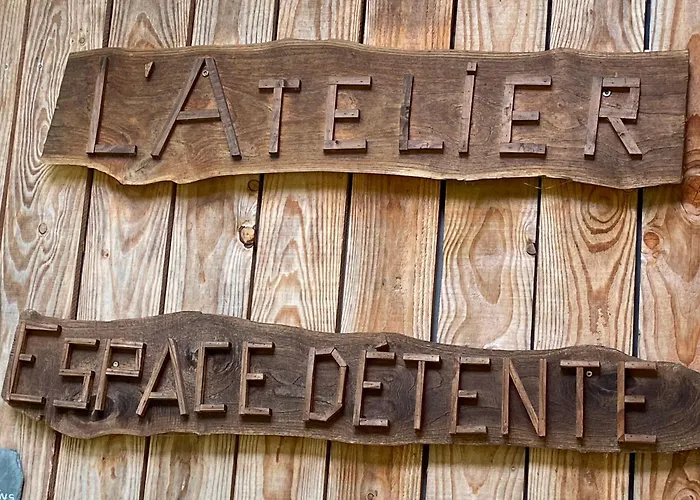 D'hotes Du Domaine De La Haute Poignandiere