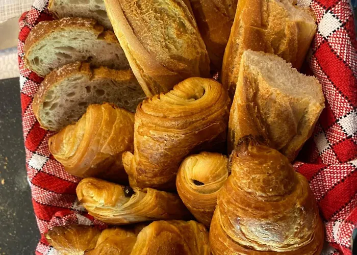 Bed & Breakfast D'hotes Du Domaine De La Haute Poignandiere