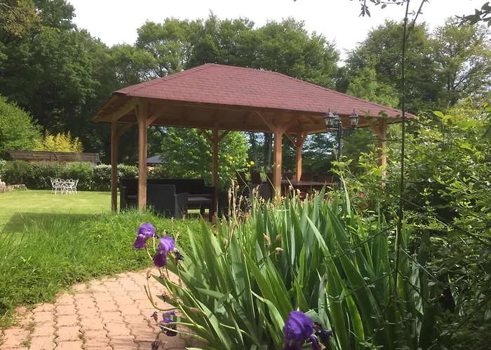 D'hotes Du Domaine De La Haute Poignandiere 4*